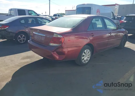 2005 Toyota Camry Le z USA, uszkodzony, nr VIN 4T1BE30K35U034183